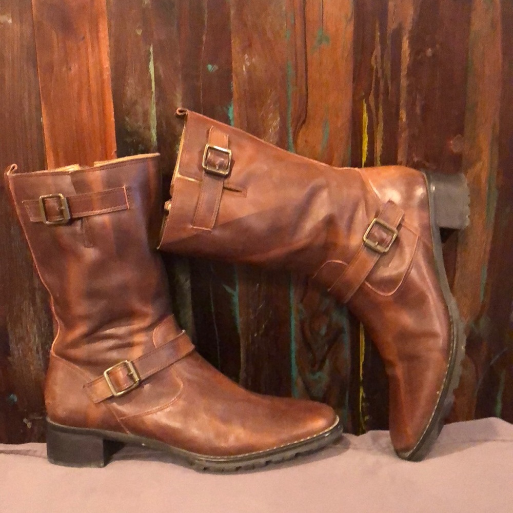 Bass boots size 8.5